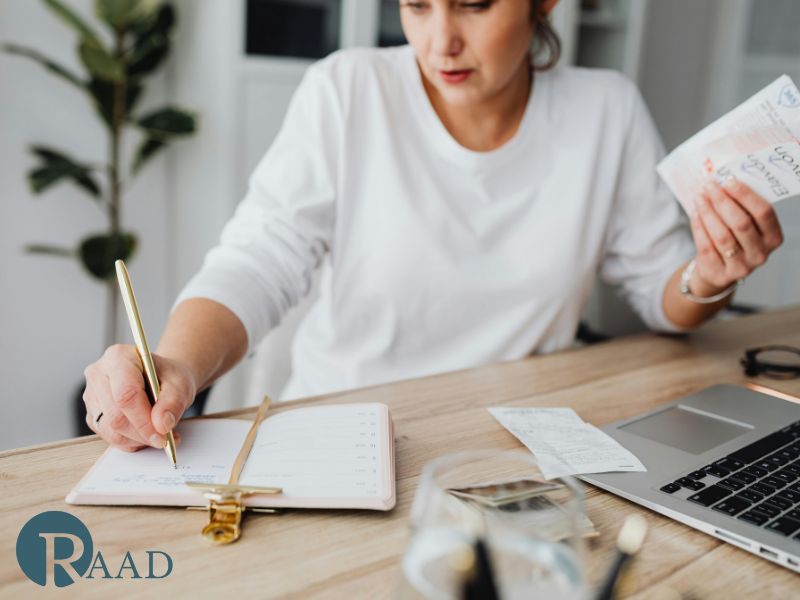 خدمات مشاوره مالی